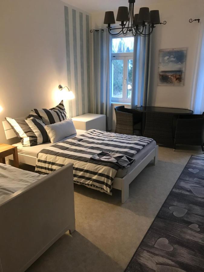 Pension Eichler โลเบา ภายนอก รูปภาพ